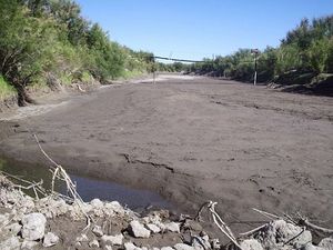 Río Atuel seco en La Pampa