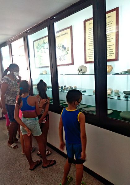 Archivo:Museo-Indocubano-13.jpg