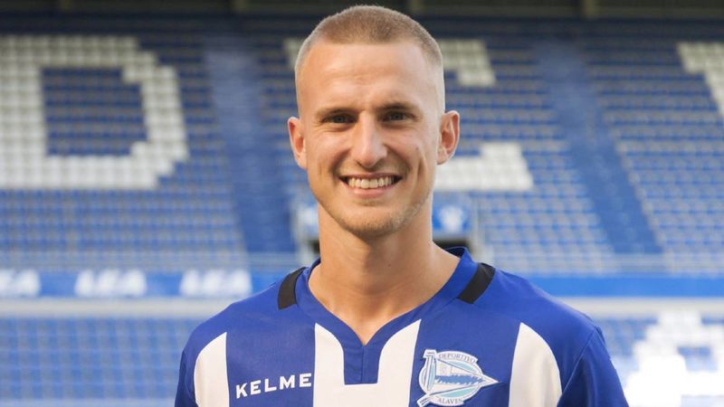 Archivo:Rodrigo Ely.jpg