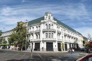 Fachada-Palacio-Íñiguez.jpg