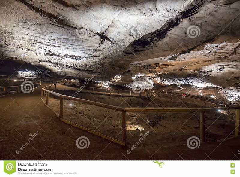 Archivo:Cavernas-de-craighead.jpg