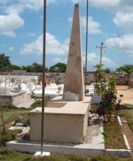 Panteon paco cabrera.jpg