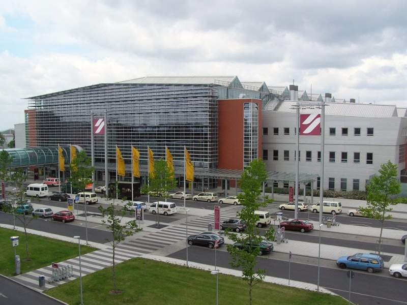 Archivo:Aeropuerto-de-Dresde.jpg