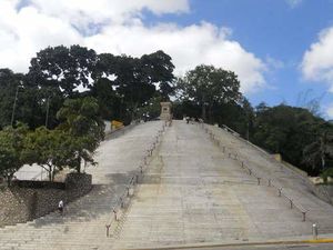 Escalinata el calvario.jpg