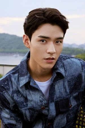 Gong Jun.jpg