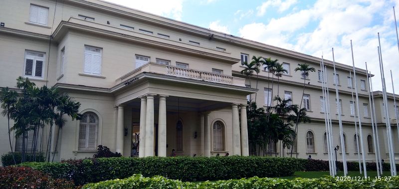 Archivo:Instituto Victoria de Girón.jpg