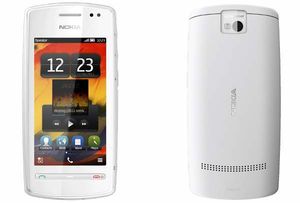 Nokia 600 03.jpg
