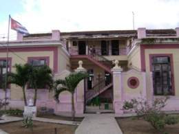 Escuela Renato Guitar.jpg