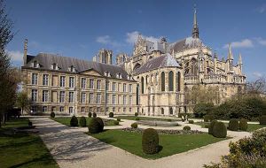 Palacio-de-Tau-en-Reims.jpg