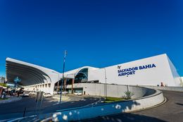Aeropuerto Internacional de Salvador.jpg