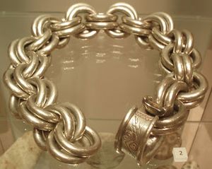 Cadena de Whitl.jpg
