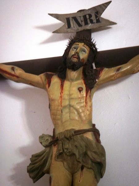 Archivo:Cristo crucificado, iglesia de Codegua.JPG