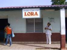 Tienda lora.jpg