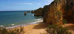 Praia dona ana.jpg
