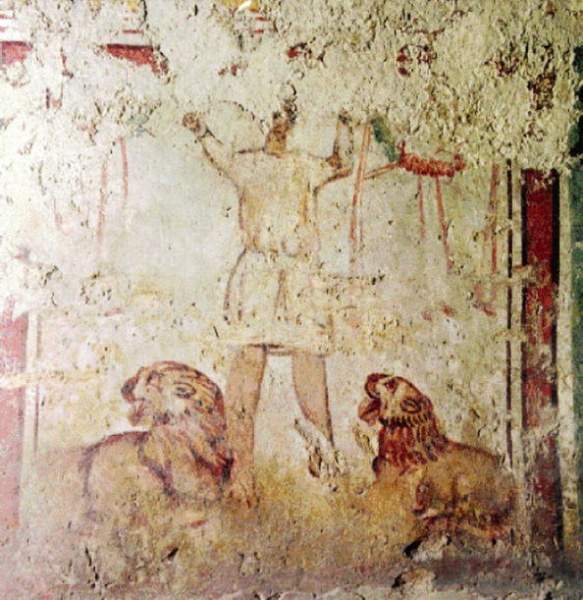 Archivo:Necropolis de Pecs.jpg