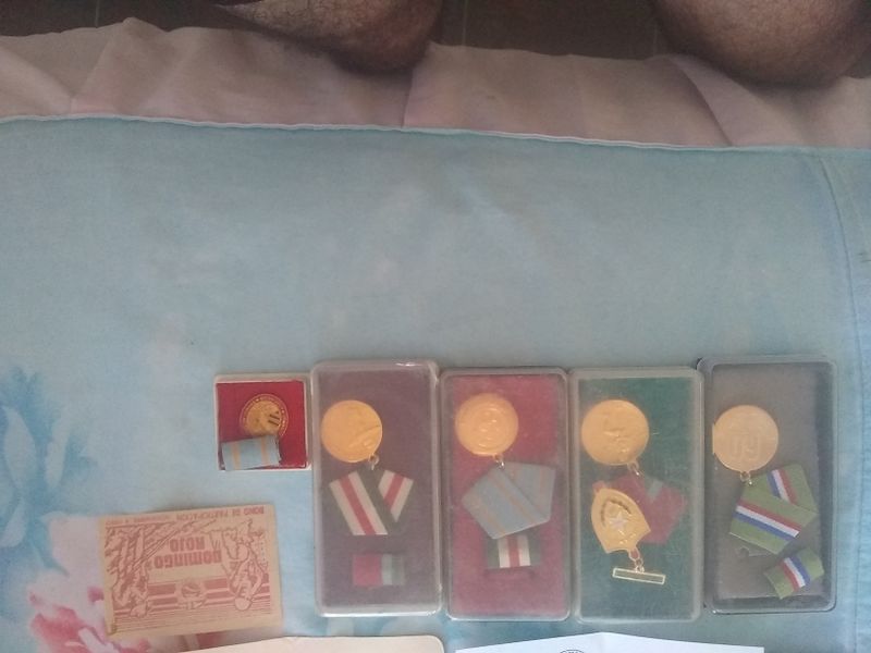 Archivo:Medallas12.jpg