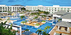 Hotel Valentín Perla Blanca.jpg