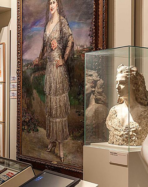Archivo:Museo Nacional de Artes Escenicas.jpg