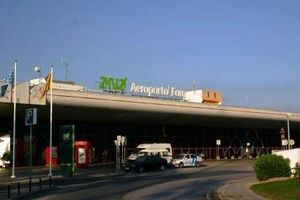 Aeropuerto-Internacional-de-Faro.jpg