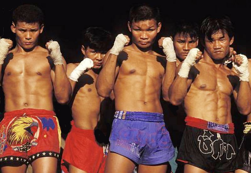 Archivo:Lethwei-fighters-edit.jpg