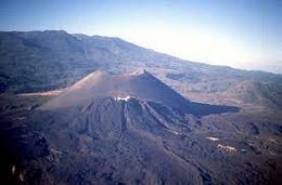 Volcán Michoacan-Guanajuato.jpg