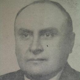 EfraínPerezc.jpg