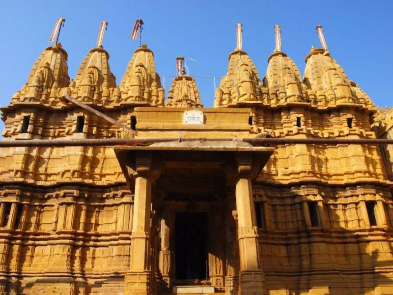 Archivo:Templo-jainista-Jaisalmer.jpg