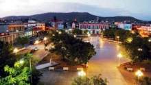 Parque-calixto-garcia-noche-holguin.jpg