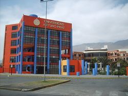 Frontis UniversidadArturo Prat, Iquique.JPG