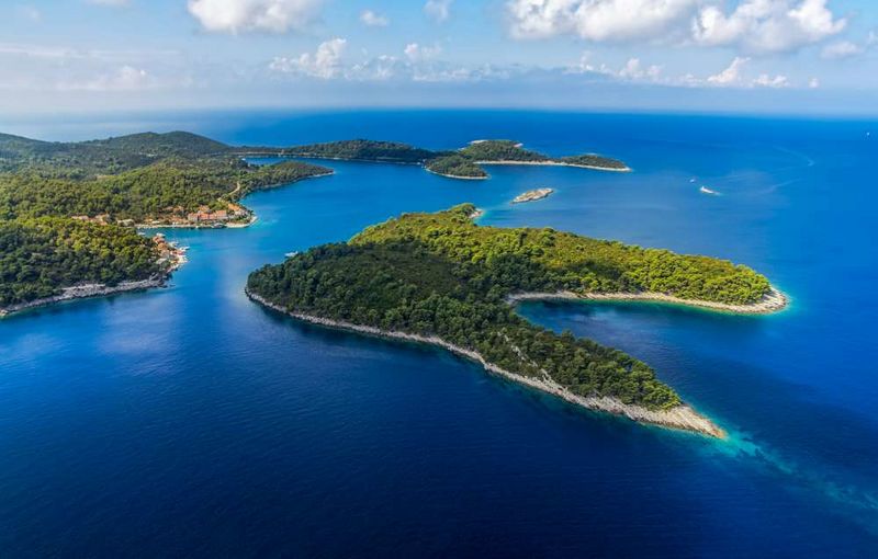 Archivo:Mljet.jpg