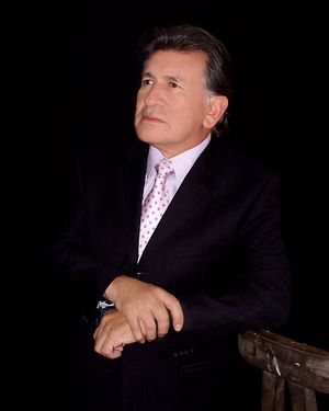Víctor Cifuentes.jpg