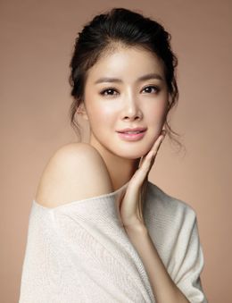 Lee-Si-Young-22.jpg