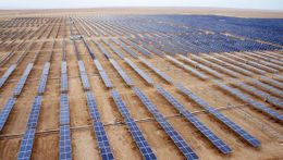 Parque-fotovoltaico-panel-solar-580x328.jpg