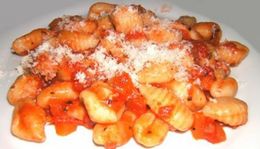 Ñoquis con tuco.JPG