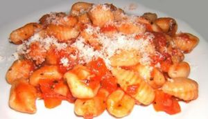 Ñoquis con tuco.JPG