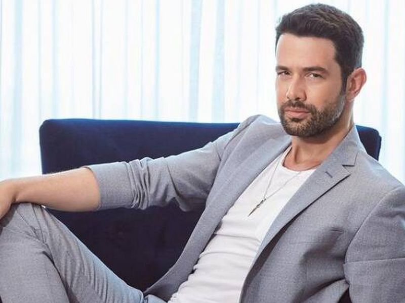 Archivo:Keremcem.jpg