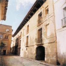 Palacio de los Latorre en Burbáguena (Teruel).jpg