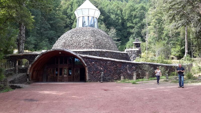Archivo:Museo de los Volcanes1.jpg