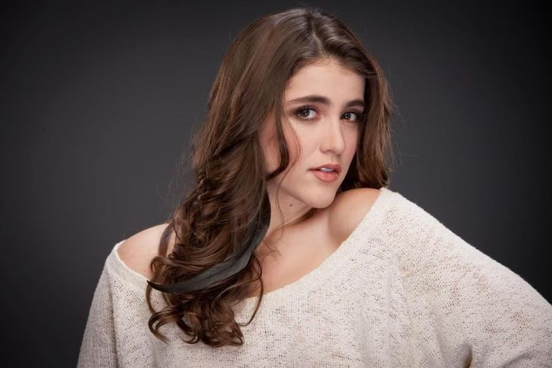Archivo:Cassandra-sanchez3.jpg