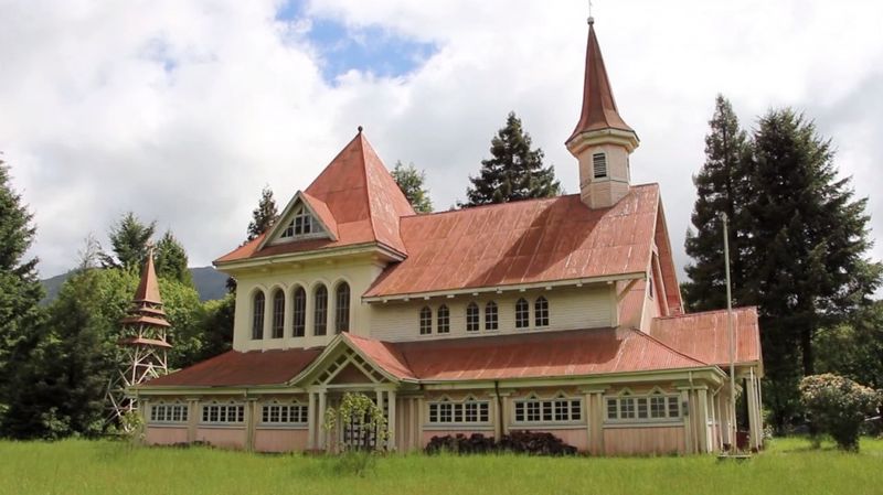 Archivo:Iglesia San Conrado.jpg
