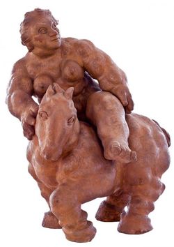 Mujer a Caballo escultura.jpg
