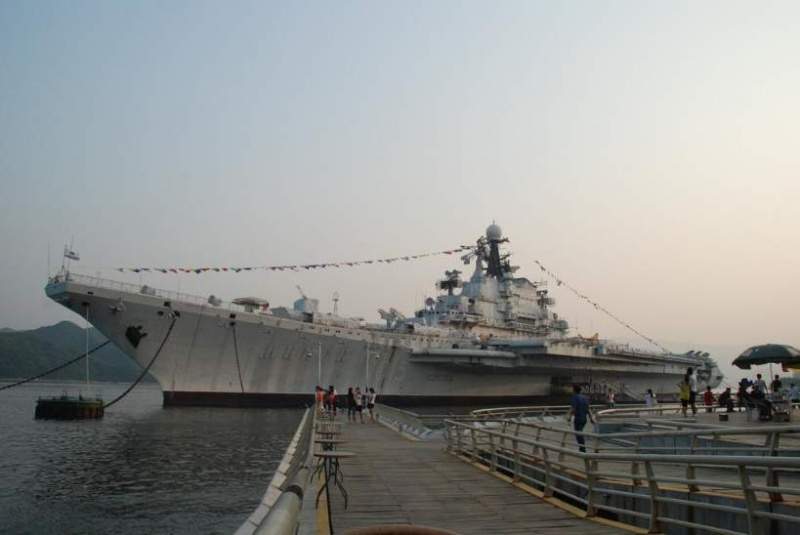 Archivo:Minsk Shenzhen 01.jpg