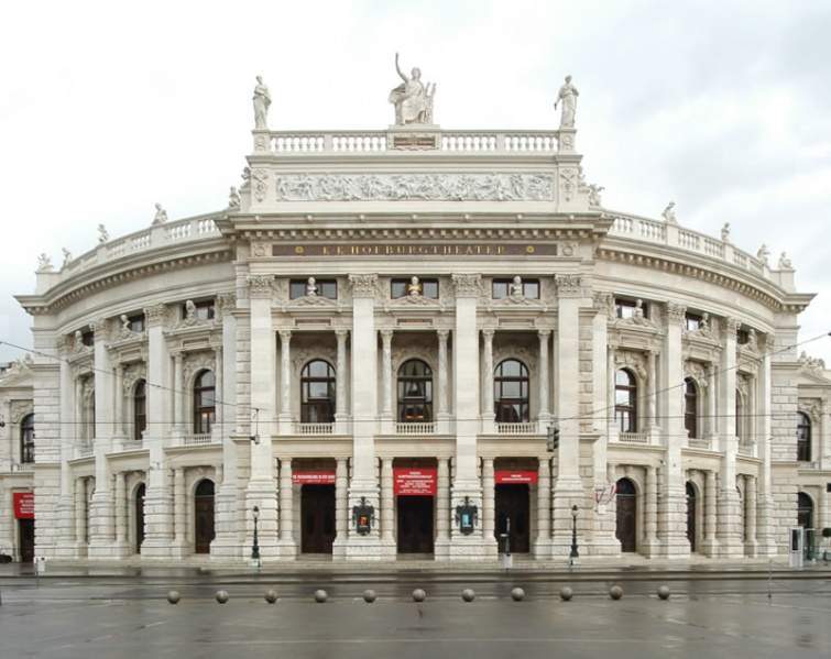 Archivo:TBurgtheater.jpg