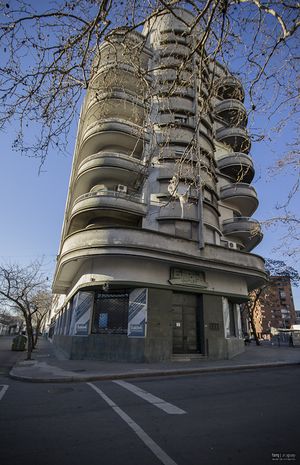 EdificioGuelfi.jpg