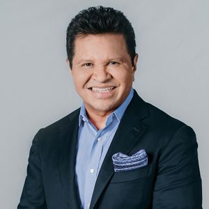Guillermo Maldonado WhitakerHouse1.jpg