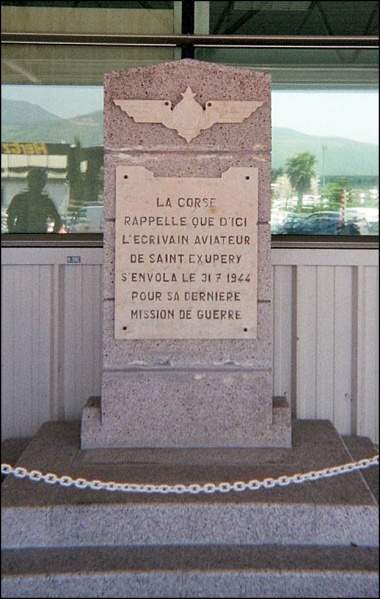 Archivo:Monumento a Sainte Exupery.jpg