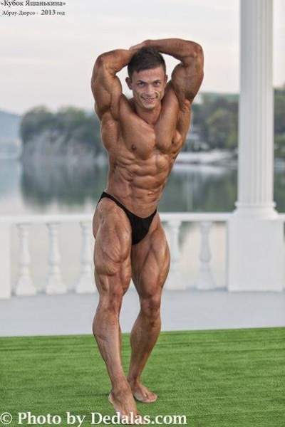 Archivo:Viktor Simkin OK.jpg
