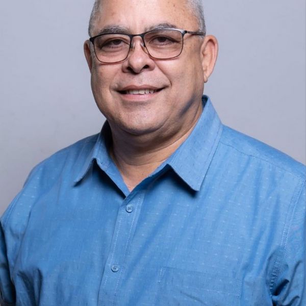 Archivo:Luis Antonio Torres Iríbar.jpg