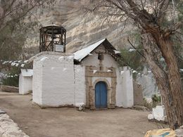Iglesia de Livilcar.jpg