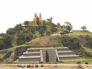 Piramide de Cholula.jpg